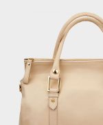 کیف زنانه محصول ساختگی